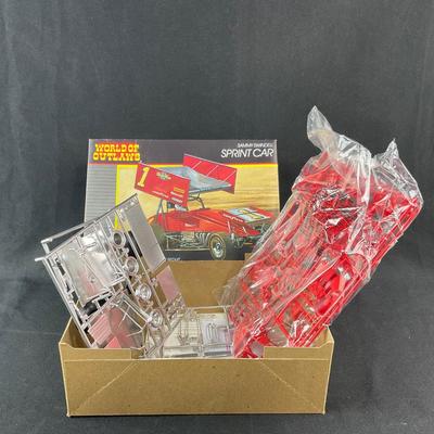 -212- 1:24 SCALE | Sammy Swindell Sprint Car Model Kit | Opened