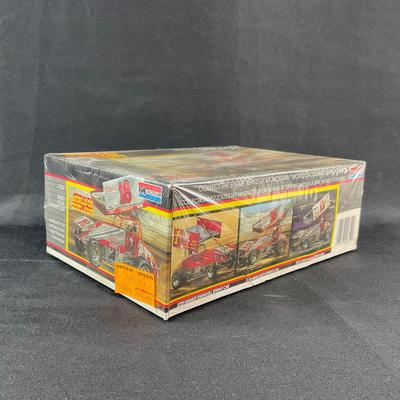 -213- 1:24 SCALE | Brad Doty Sprint Car Model Kit | Sealed