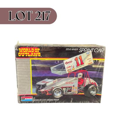 -217- 1:24 SCALE | Steve Kinser Sprint Car Model Kit | Sealed