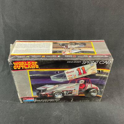 -217- 1:24 SCALE | Steve Kinser Sprint Car Model Kit | Sealed