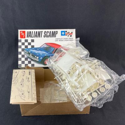 -223- 1:25 SCALE | Valiant Scamp Chrysler Short Track Late Model Kit | Opened