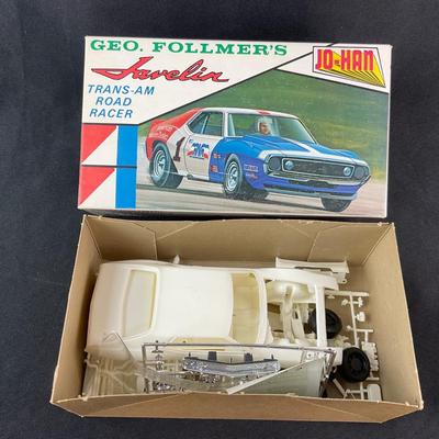 -224- 1:25 SCALE | Geo. Follmer’s Javelin Trans-Am Road Racer Model Kit | Opened