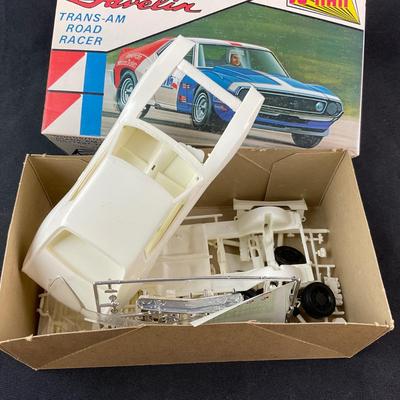 -224- 1:25 SCALE | Geo. Follmer’s Javelin Trans-Am Road Racer Model Kit | Opened