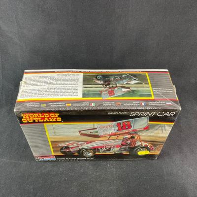 -225- 1:24 SCALE | Brady Doty Sprint Car Model Kit | Sealed