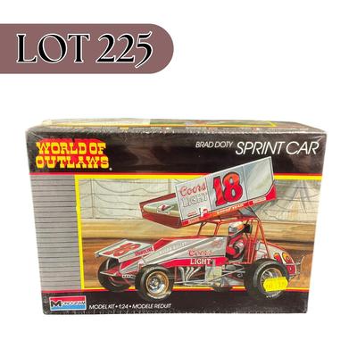 -225- 1:24 SCALE | Brady Doty Sprint Car Model Kit | Sealed
