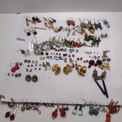 Collection of Earrings (#41)