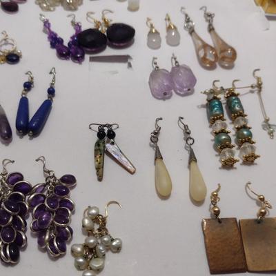 Collection of Earrings (#42)