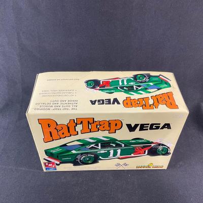 -228- 1:25 SCALE | Rat Trap Vega Model Kit | Opened