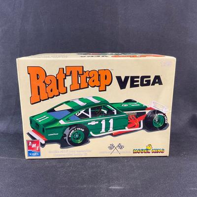 -228- 1:25 SCALE | Rat Trap Vega Model Kit | Opened