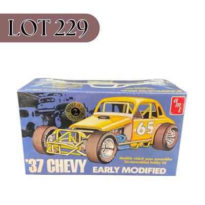 -229- 1:25 SCALE | ‘37 Chevy Early Modified Model Kit | Sealed