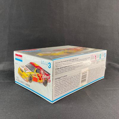 -230- 1:24 SCALE | #5 Kellogg’s Lumina Model Kit | Sealed