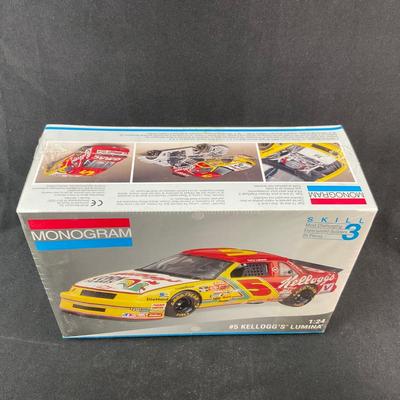 -230- 1:24 SCALE | #5 Kellogg’s Lumina Model Kit | Sealed