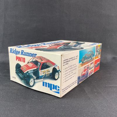 -231- 1:25 SCALE | Ridge Runner Pinto Model Kit | Opened