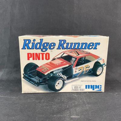-231- 1:25 SCALE | Ridge Runner Pinto Model Kit | Opened