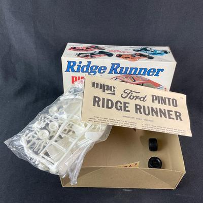 -231- 1:25 SCALE | Ridge Runner Pinto Model Kit | Opened