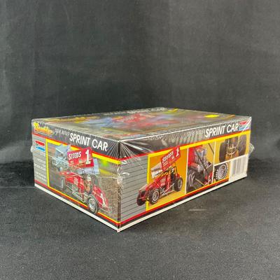-233- 1:24 SCALE | Steve Butler Sprint Car Model Kit | Sealed