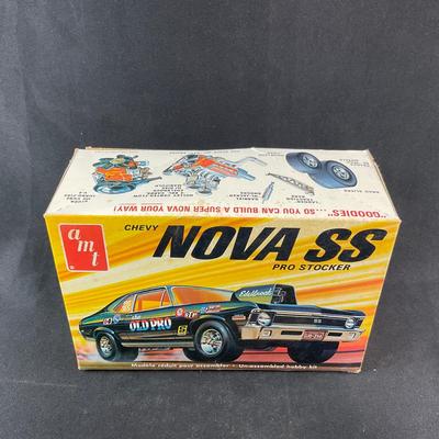 -239- 1:25 SCALE | Chevy Nova SS Pro Stocker Model Kit | Opened