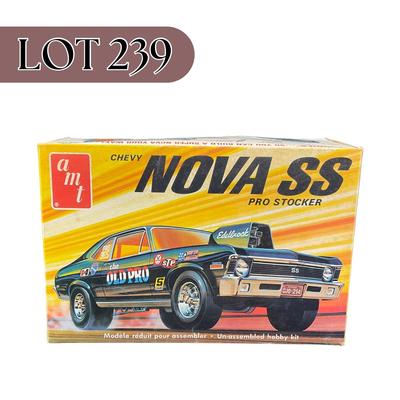 -239- 1:25 SCALE | Chevy Nova SS Pro Stocker Model Kit | Opened
