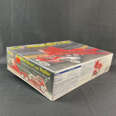 -245- 1:24 SCALE | Modified Racer With Trailer Model Kit | Sealed