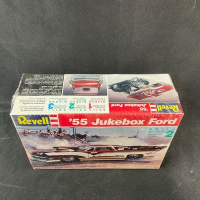 -249- 1:25 SCALE | ‘55 Jukebox Ford Model Kit | Sealed