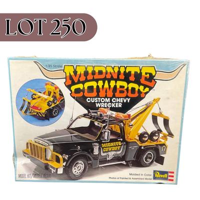 -250- 1:25 SCALE | Midnite Cowboy Custom Chevy Wrecker Model Kit | Sealed