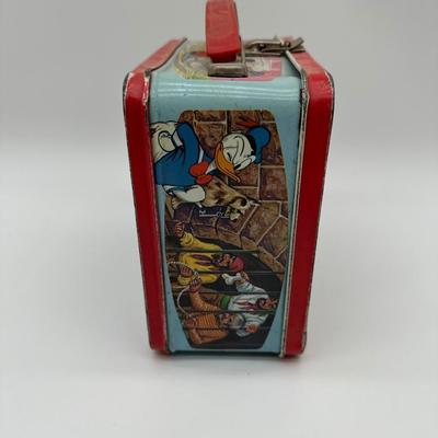 Vintage Walt Disney “Wonderful World / World on Ice” Metal Lunchbox