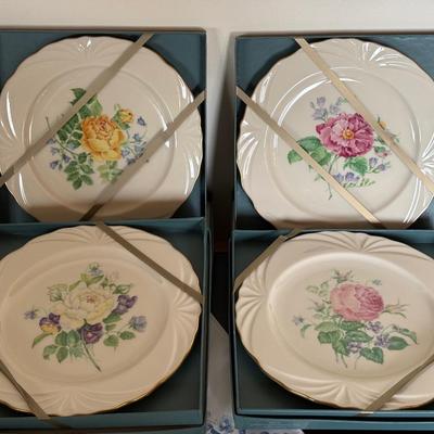 Lenox Rose Expressions Collector Plates and Lenox Table Runner