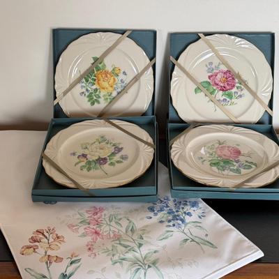 Lenox Rose Expressions Collector Plates and Lenox Table Runner