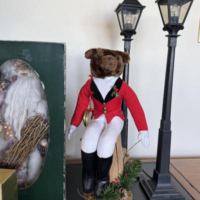 Lemax Tree and Lampposts Holiday Lot