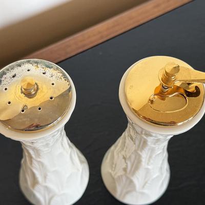 Lenox Salt and Pepper Mill Lot