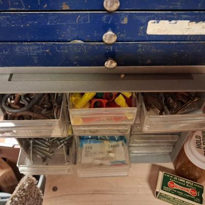 HARDWARE AND ORGANIZERS