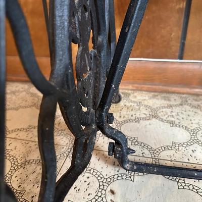 Reproduction Singer Sewing Machine Cast Iron Table Base w/ Wood Top