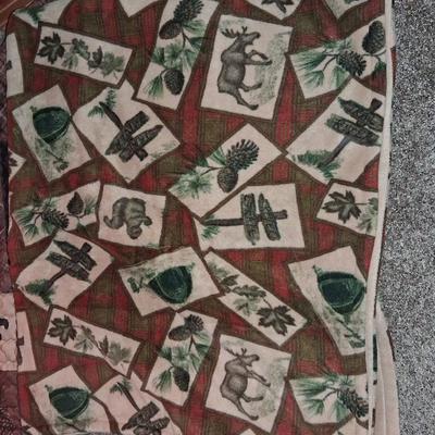 2 QUILTED OUTDOOR THEMED BLANKETS