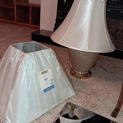 CANED SEAT ANTIQUE CHAIR, TABLE LAMP WITH EXTRA SHADE AND A MIRROR