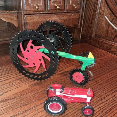 2 METAL TRACTORS