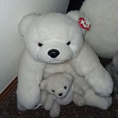 TY AND OTHER PLUSH ANIMALS