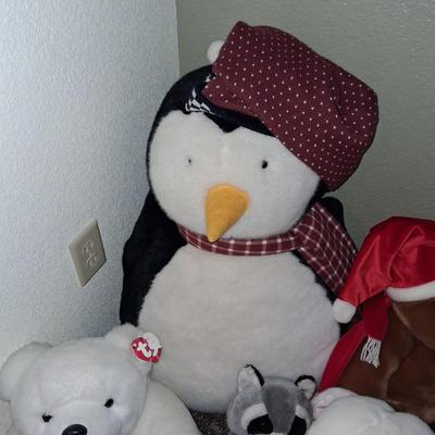 TY AND OTHER PLUSH ANIMALS