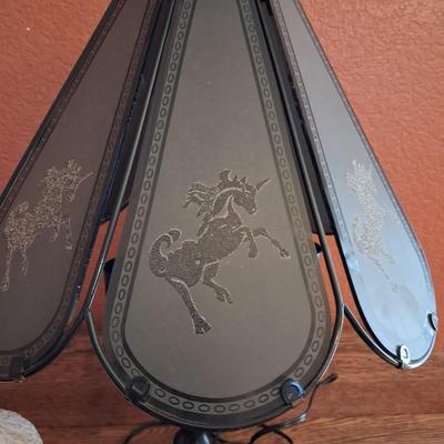 SMALLER LAMP WITH UNICORNS ON GLASS PANELS AND A AROMA DIFFUSER