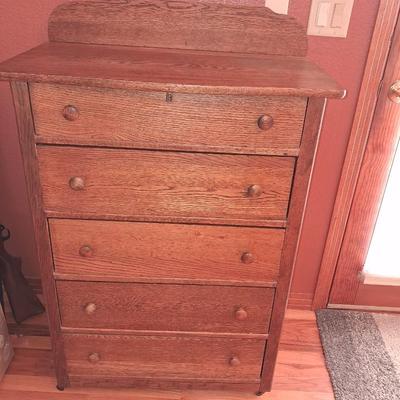 ANTIQUE 6 DRAWER CHEST WITH DOVETAILED DRAWERS