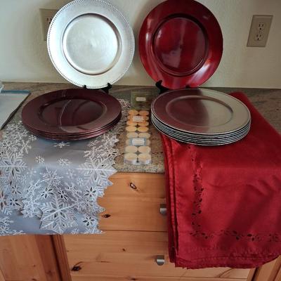 TABLE RUNNER, TABLECLOTH, CHARGERS AND VOTIVE CANDLES