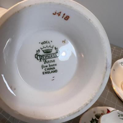 Fine Bone China by Queen Ann Pattern NOEL 