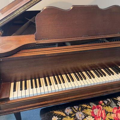 Baby Grand Piano GULBRANSEN Brand With Bench included. 