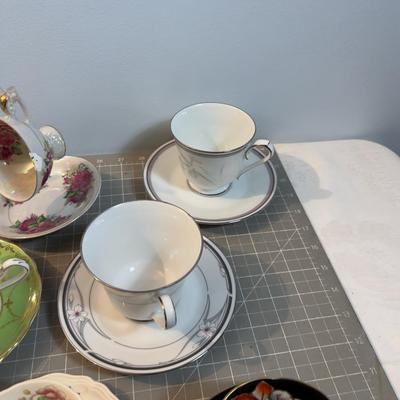 Giant Lot of Fine China Tea Cups and Matching saucers, Mostly  MUST Bring Paper and Boxes.