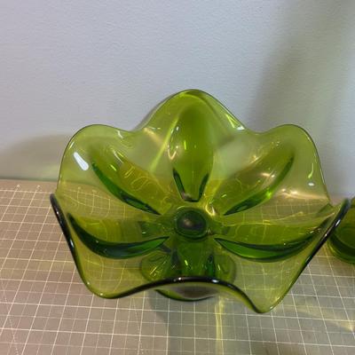 Green Viking Glass Lot 2 vases and 2 Pedestal Bowls