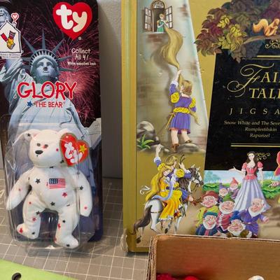 Lot of Kids Books, Puzzles and Toys