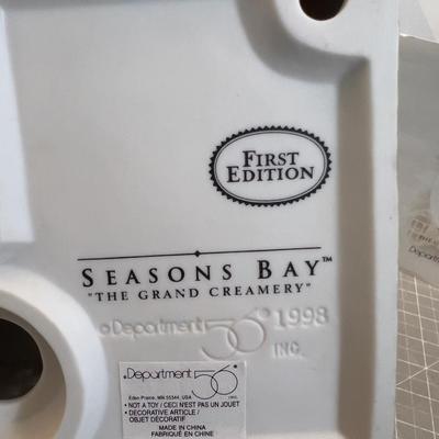 The Department 56 The Creamery 