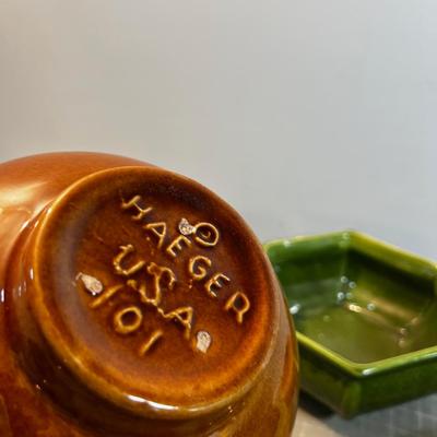 Hager Planters Mixed lot 