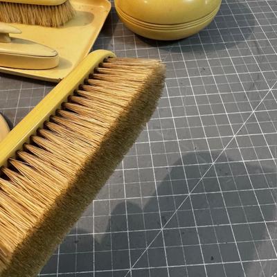 Dresser Set 1930' Era 