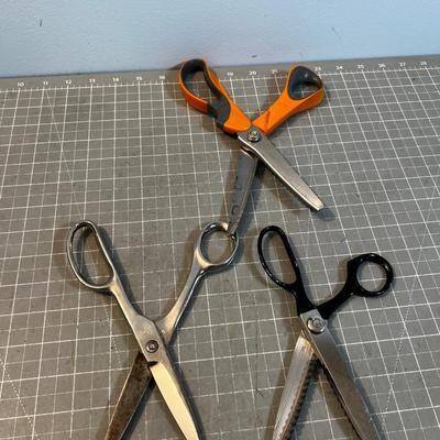 Pinking Shears and Scissors - The Good Stuff!!
