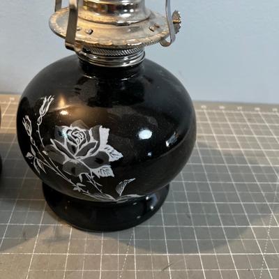 2 Oil Lamps Black with Flowers